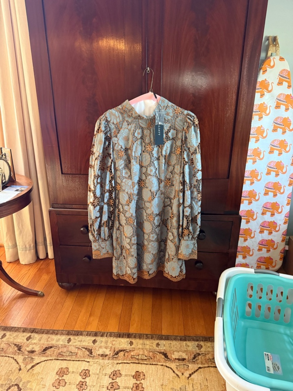 Elliatt Blue and Brown Lace Long-Sleeve Mini Dress